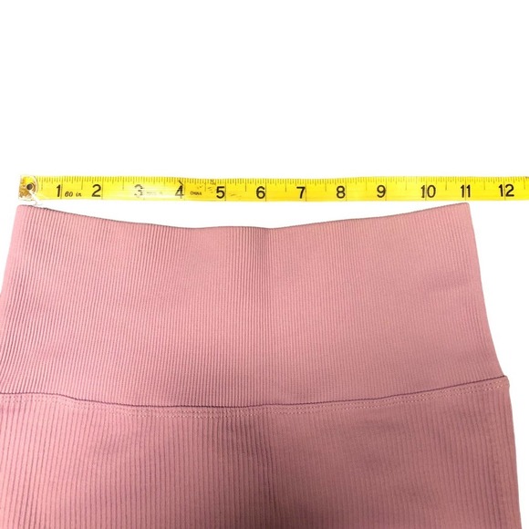 BOUTIQUE Ribbed Yoga Tights Size Small pink Hi- Waist Wide Band Ruched Butt NWOT - Picture 5 of 7